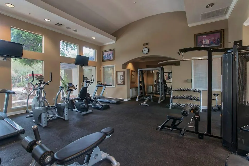Modern 3-Br Condo Near West Gate Scottsdale